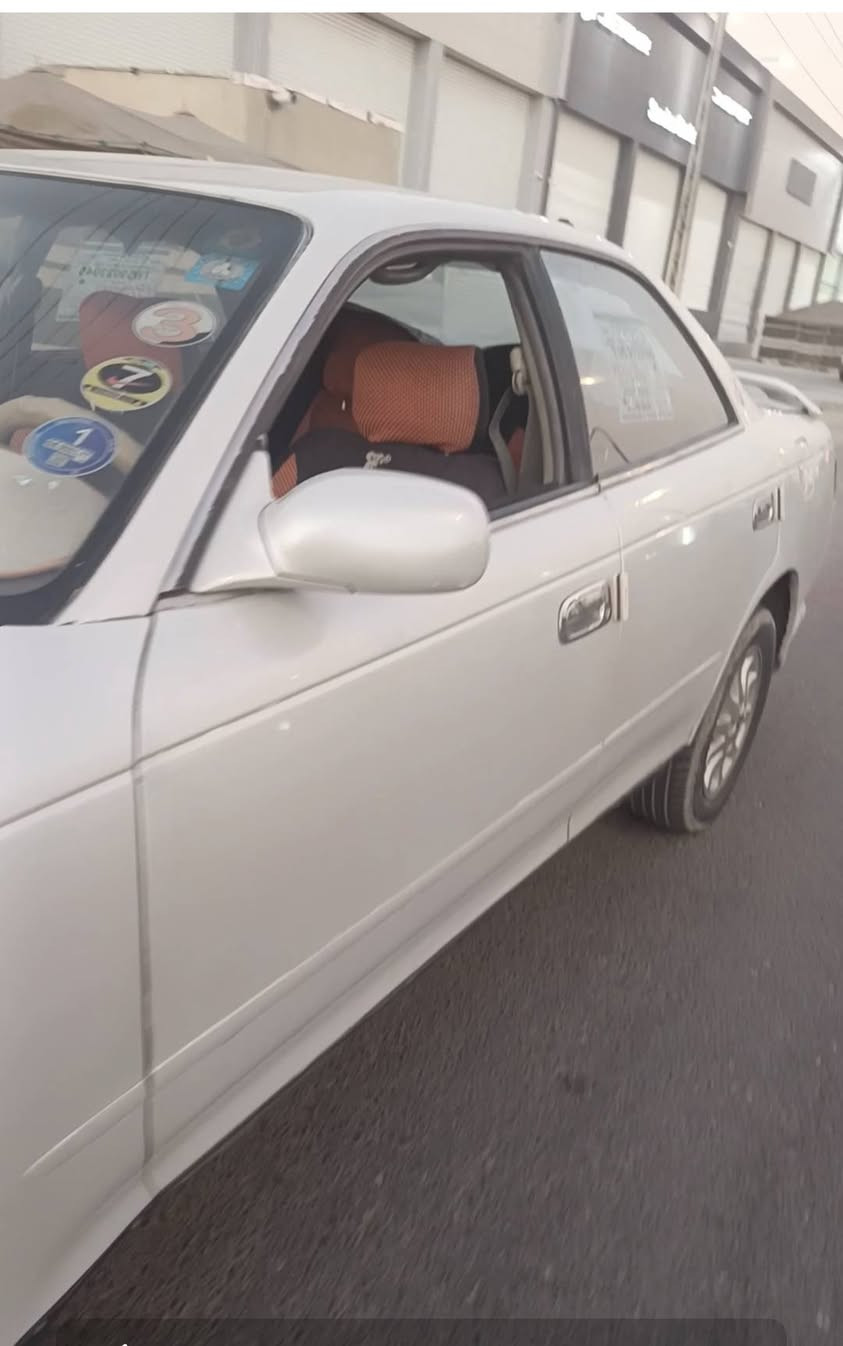 اعاده نشر 
مارك نفخ مديل 2000مكينه 2500مصبوغه عام السياره مكفوله من الكص والنقل رقم جديد باسمي الشراي يتصل على الرقم 
*********** البصرة, العراق
