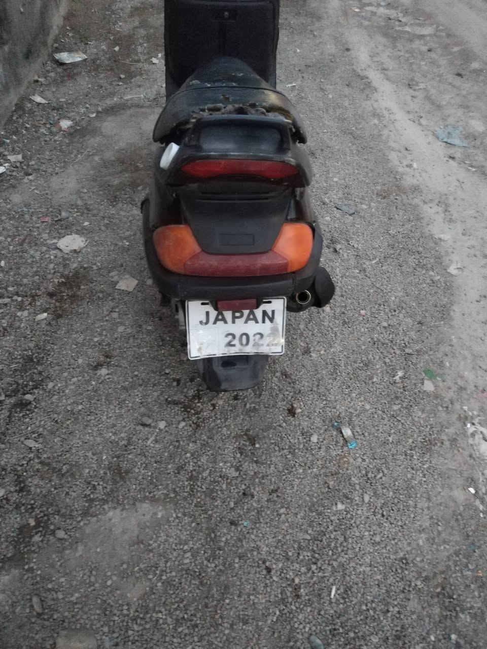 فراشة للبيع 200
الف وبيهة مجال كهرباياتهة شغالة بس يرادلهة كلجات ***********
