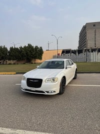 كرايسلر 300 • ٢٠١٦ • رقم بغداد