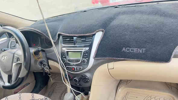 للبيع
اكسنت خليجي موديل 2012
محرك 1600 
سياره مواصفات معروفه فوللل عده فتحه 
وين كب 
تحكمات استيرن 
اشاير مري
حساسات
سياره بسمي تحويل مباشرر 
محرك مكفول
كير بي كنترول فقط 
السياره بيها فقط الي موضح بل سونار
رقم ديالى الجديد انكليزي 
العنوان ديالى سراجق 
‏‪***********‬‏
السعر 95 وبيهه مجال حك الجيه
