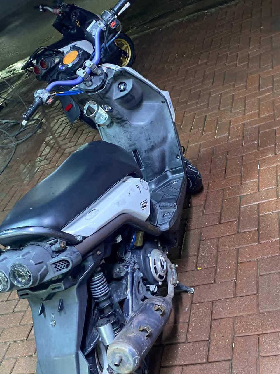 سلام عليكم دراجه سكنس جبلي للبيع دراجه خير من الله و اي نقص مابيها كامله مكمله  السعر 750 وبيها مجال بسيط 
مكاني بغداد الحريه 
استفسار ***********واتساب
