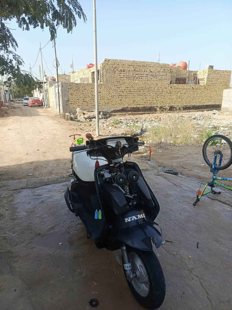 سلام عليكم شباب دراجه فراشه للبيع فول نضافه كهربائية كلهاا شخاله معدل فول عداد شغال كله شغال سلف هندر شغاله نعومه فول مكينه ماينسمع صوته سعر 450 بيها مجال خاص ما موجود *********** هاذه رقمي
