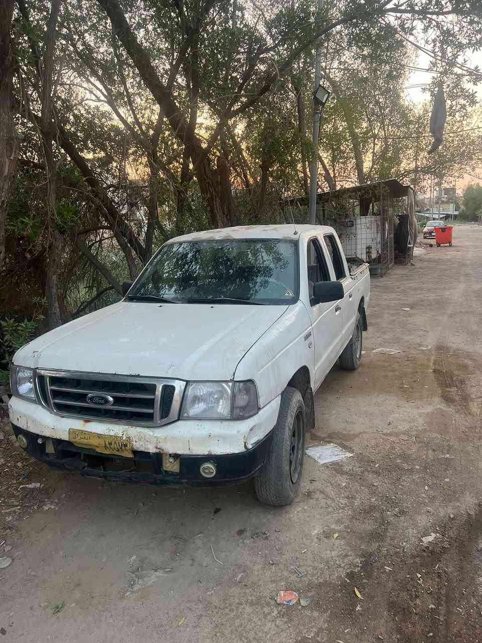 سيارة فورد مبدلة مكينة نكرة سلف شغاله كلشي مابيها حك كراب بس الجوز مال جام يراد تبديل ويصعدن مابيها شي ارجه واكول مال كراب الي عندة مزرعة والي عنده معمل تفيده السيارة واذا شخص رايدها بكيفه سيارة تخلي بيها بانزين وين ماتريد تروح روح بيها مشكله وحدة بس الي اهيه الرقم مالها سيارة  ب اسم الشركة والشركة خارج العراق عندي مكاتبه ب اسم الولد واذا تريد سويها سويها مابيها اي اشكال واسويلك ومكاتبه بيها سياره سعرها 35 ورقه وبيها مجال قليل امانة الله محتاج وماكدر اطيح زايد بيها مجال حك جيه بس ***********
***********
