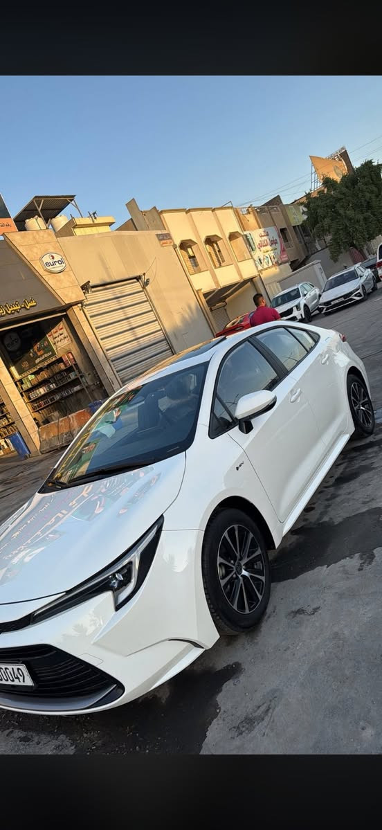 يا الله سلام عليكم كورلا 2025 شكل الخليجي هايبرد ماشية 17 الف وقابل للزياده السياره مواصفاتها معروفه 
رادار 
تحديد مسار
قياده ذاتيه
شاشه وكامره خلفيه
قطعتين تبريد 
تبريد بيانو
بصمه دخول ذكي 
لايت زنون 
فتحه سقف 
السياره موضحه في الصور بيها طخه كلش بسيطه اقل ال شبر ومصلحه يم الامندلاوي الله شاهد عليه 
وبيها بارد بل جنطه يم الرقم كلش بسيط ومن نطخت عندي بل جنطه بدلت الدعاميه يعني السياره ضرباتها الاثنين كلش خفيفات ومصلحات يم المندلاوي الله شاهد ورقم بغداد ابسمي ثاني يوم تحويل بكيفك شوكت ما يعجيك احول الك 
والسياره الباقي خير من الله 
ومكان السياره بغداد 
والسعر 150 وبيها مجال ولحد يجي ويكول هواي حلالي وبكيفي بيش ما اعرض اعرضها لان ال 2023 ومهجومه ب 145 نباعت 
وهاذا رقمي *********** 
اخوكم علي ناطق ❤️
