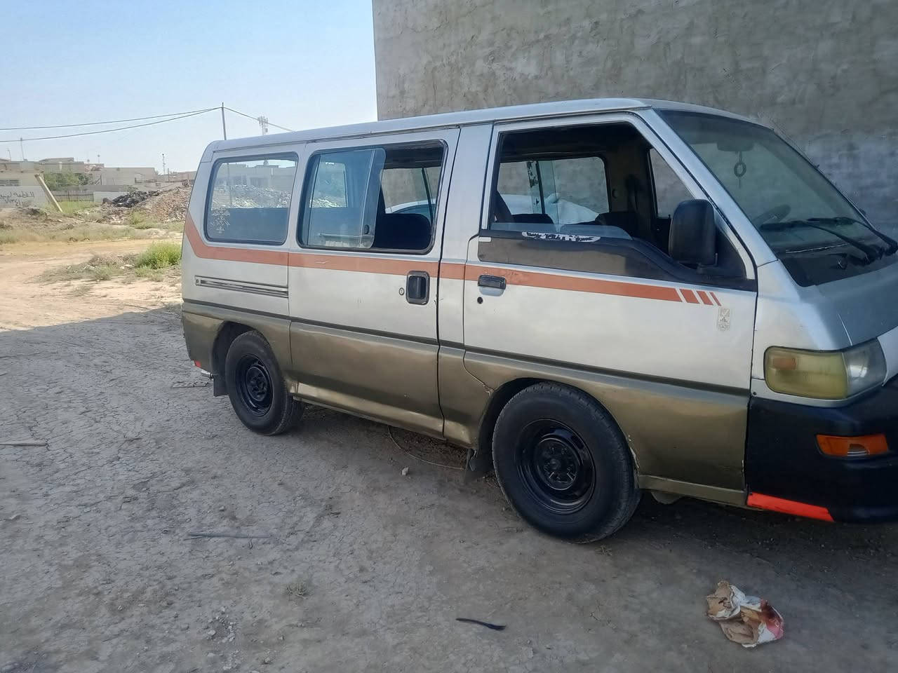 السلام عليكم ، كيه ميسيوبوشي موديل 1993 رقم انكليزي بغداد حمل كير ومكينه ونجي اوتوماتيك صدر جديد تخم تاير جديد رقم شاصي شعار بالتكمة نازل بالسنوية تحويل مباشر مكاني بغداد العبيدي السعر 42 للاستفسار على هذا الرقم ***********
