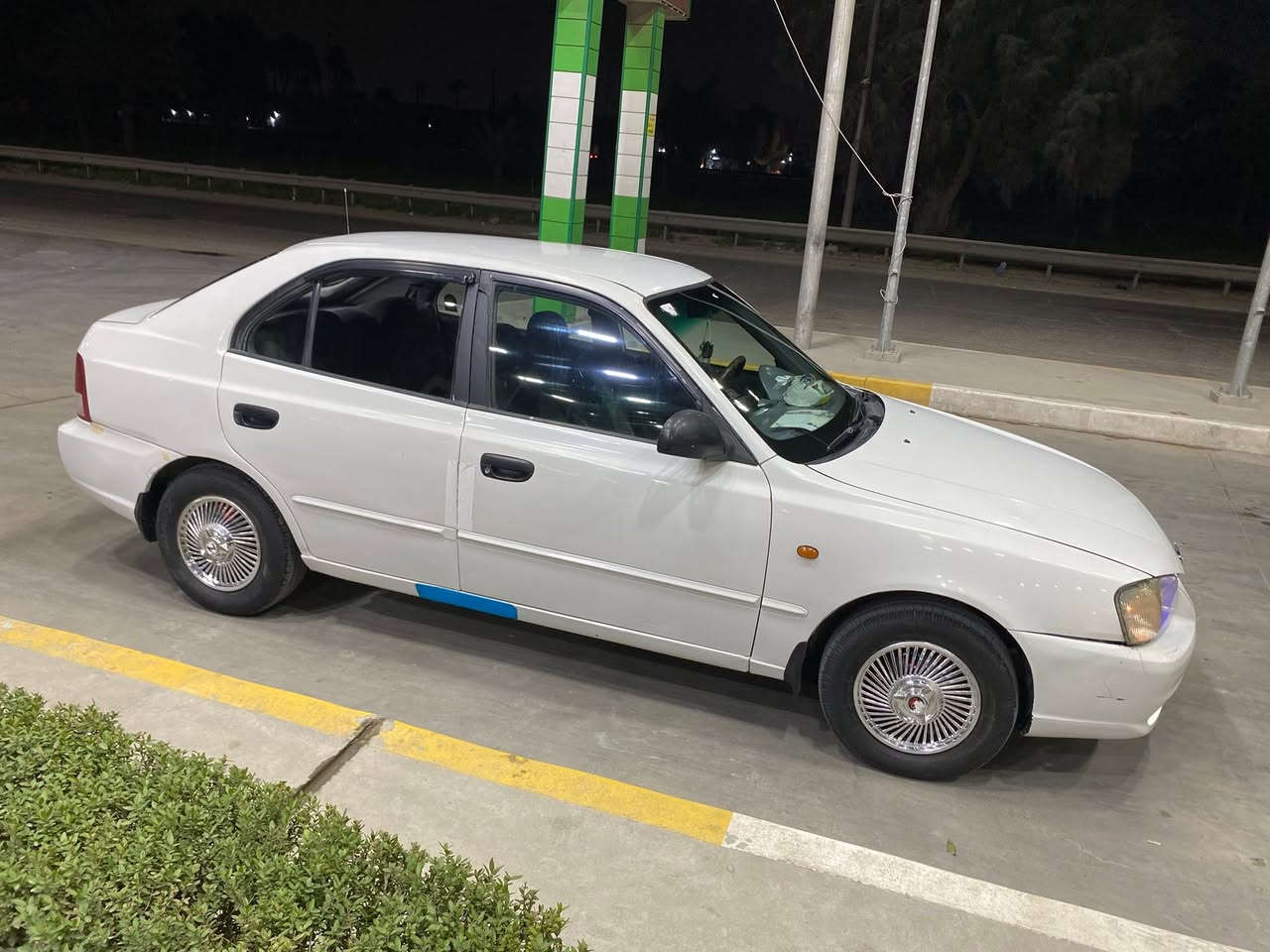 سلام عليكم شباب مرخصت مدير الكروب اكسنت شكل الفيرنة 2001بسمي رقم بغداد كير مكينة تبريد خير من اللة مصبوغة عام السعر 47 او مراوس ابوتو  مكاني بغداد الشعب رقمي ***********
