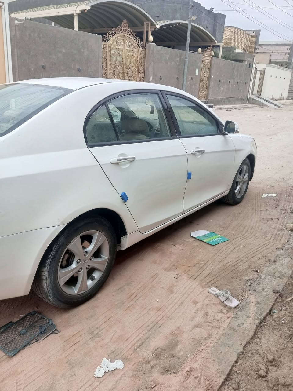 سلام عليكم من رخصة مدير الكروب ام كراند موديل 2011رقم بغداد بسمي مكينه وكير كورلا قبل سبوع شادهن مال حاويه مشط جديد باتري جديد حداديه جديد كهربائيات تبريد تخم تاير كله جديد شرط سياره الف ما ذب عليهه جاهزه سياره مرشوشه حزام جماليه سياره حلا من صور سعر 55وبيهه مجال مكان ناصريه رقم ***********
