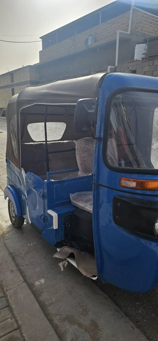 مكينه مجفته مكفوله تنقيص وتبخير بيها ضربات بسيطه ٢١ مكينه ناعمه خير من الله ٦ و٥٠٠ نهايتها ٤٠٠ شراي بخدمتكم مستعجل كلش وعلي ***********
