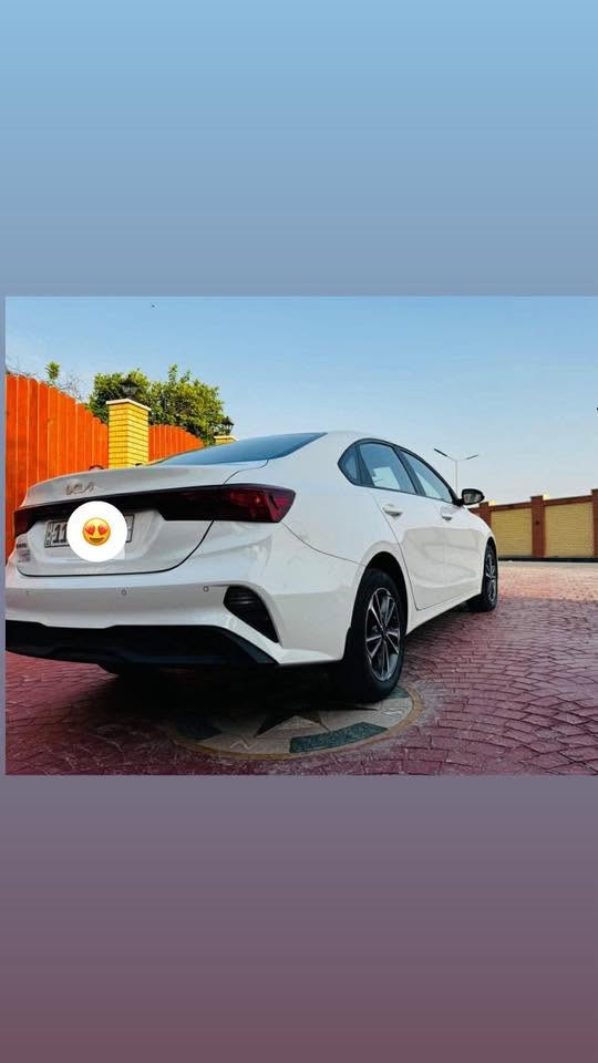 سيراتو موديل 24 مكينة 2000 مكفولة سيارة على وضع الشركة ماشية 54 الف بدون فتحة السعر 175 رقم بغداد                                     رقم الهاتف ‭***********9‬
