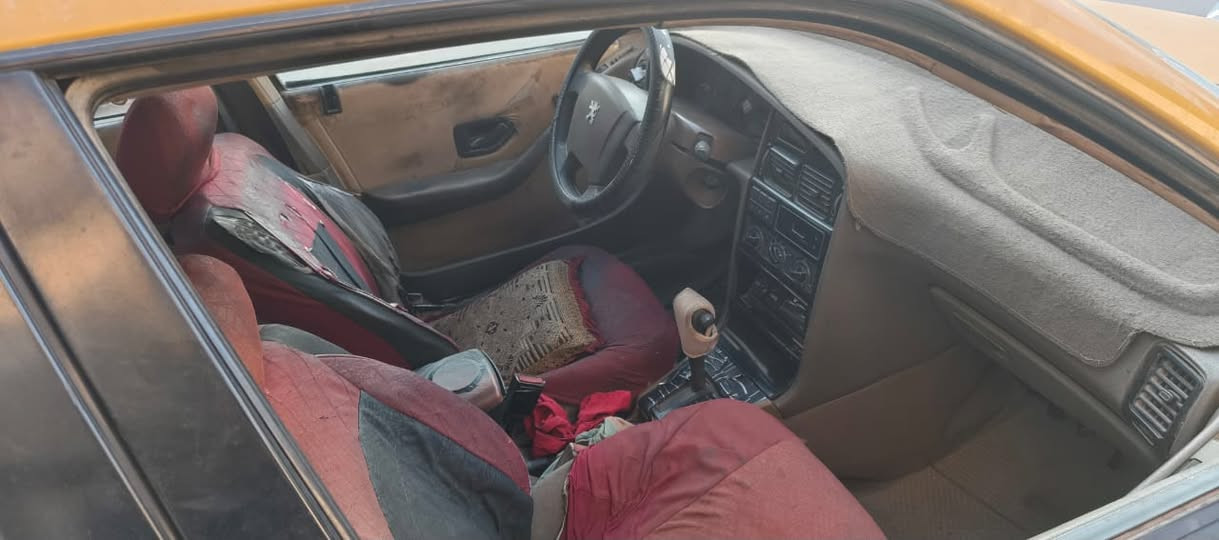 للبيع بيجو جيل اكس موديل 10 عليها غرامه او هئية من سنه ال 20 محرك كير كورله ابيع صافي 14 والباقي على المشتري اني اخذ 14 التحويل موباشر المكان بغداد الاعظمية هذا رقمي ***********
