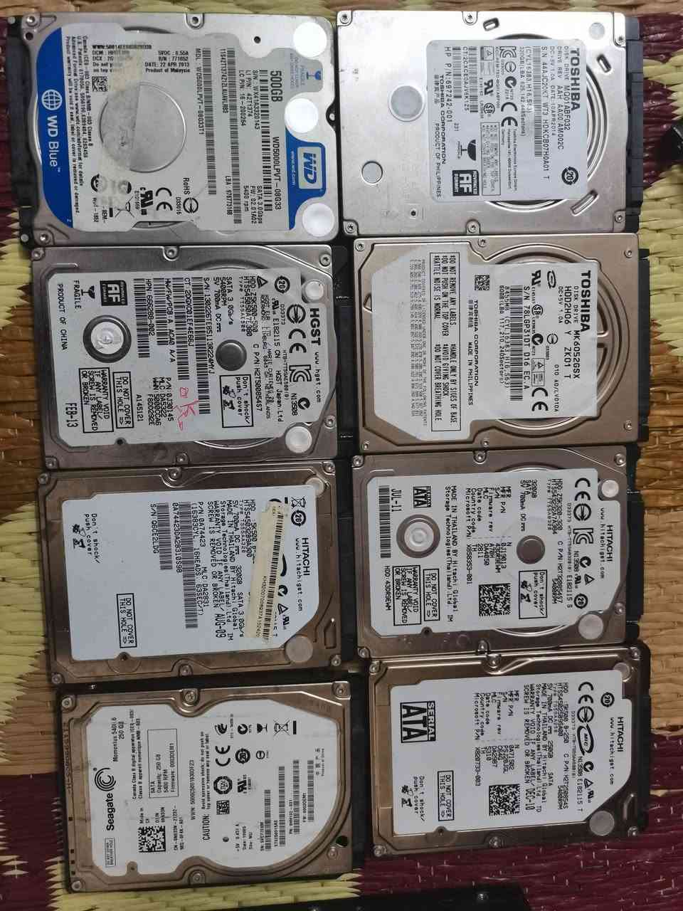 مجموعه من الهاردات متعدد الاحجام من 1Tالئ 500جيجا فقط الSSD سعره يختلف 35 الف حجمه480جيجا ابيع شلع 150 الف عدا الهارssd سعره  35مكاني مدينه الصدر الجوادر


**إذا كنت صاحب هذا الإعلان وتريد حذفه لأي سبب، رجاءا أرسل رسالة إلى الدعم الفني**