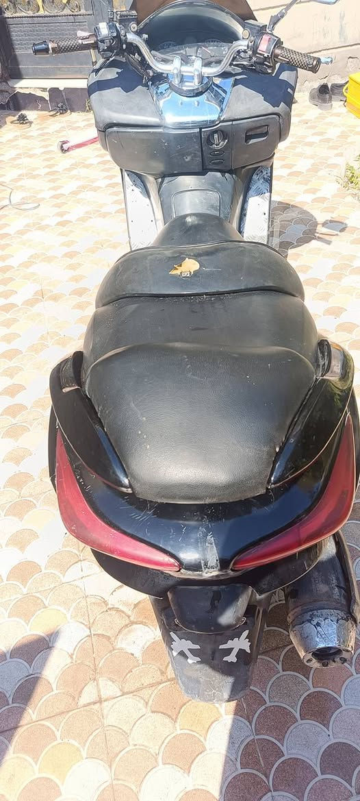 السلام عليكم 08 كير ملغي مكينه خير من الله معدل حلو دراجه شوفت عينك متعوب عليه 700 بيهة مجال قليل ***********
