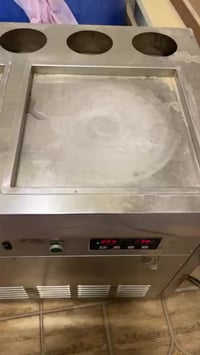 البيع ايس كريم رول ثنينها شغالة وشر التجميد الاتصال والاستفسار خاص او ...