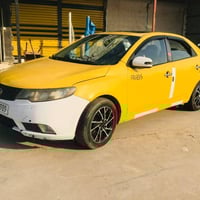 السلام وعليكم اخوان عندي سياره سيراتو للبيع قصد مقدمه 30ولباقي بلشهر و...