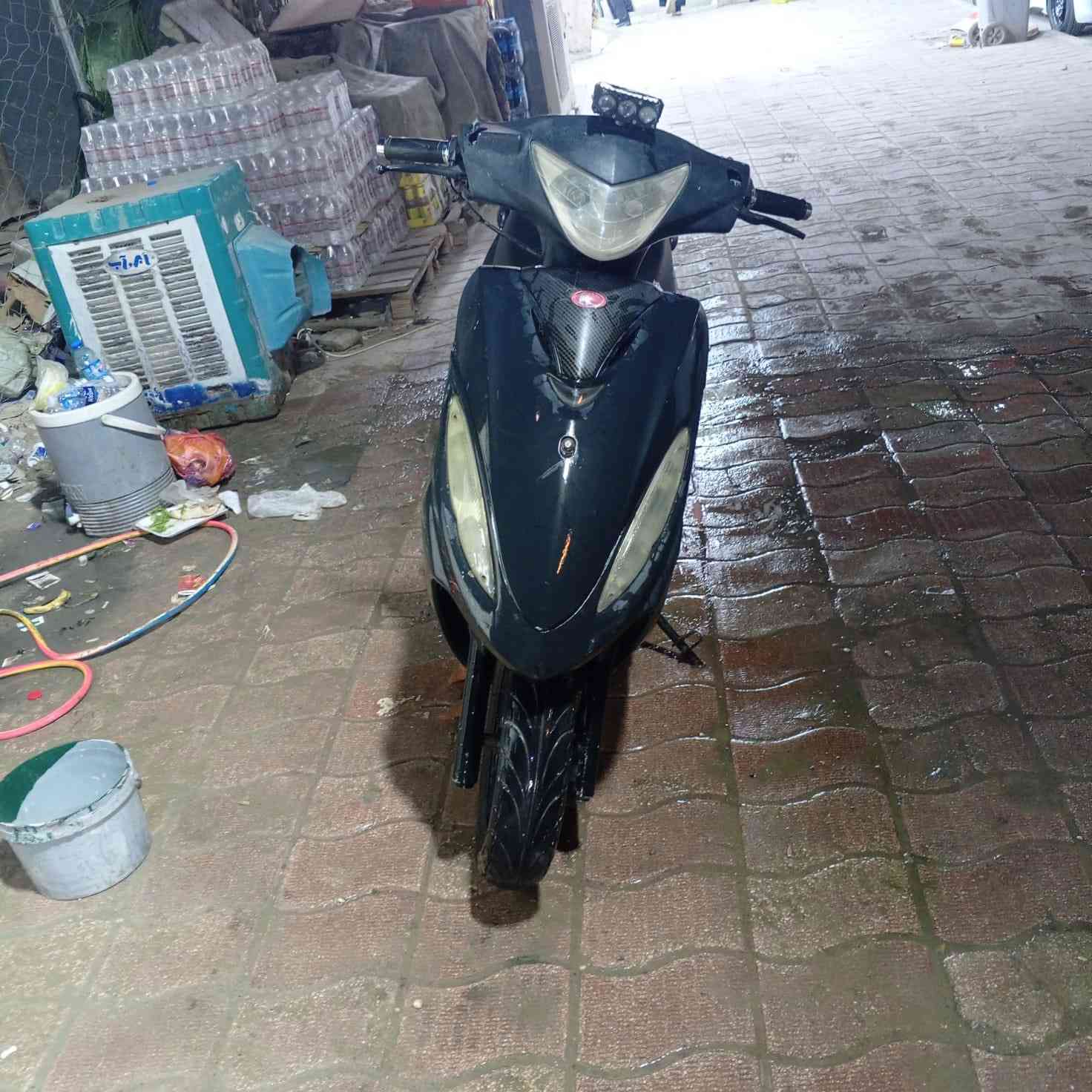 سلام عليكم كامكو كايمه ابيعلك هل موجود سعرهة ٢٠٠ وبيهة مجال الدراجه اسود اللون وليس احمر اللون 😊😂


**إذا كنت صاحب هذا الإعلان وتريد حذفه لأي سبب، رجاءا أرسل رسالة إلى الدعم الفني**