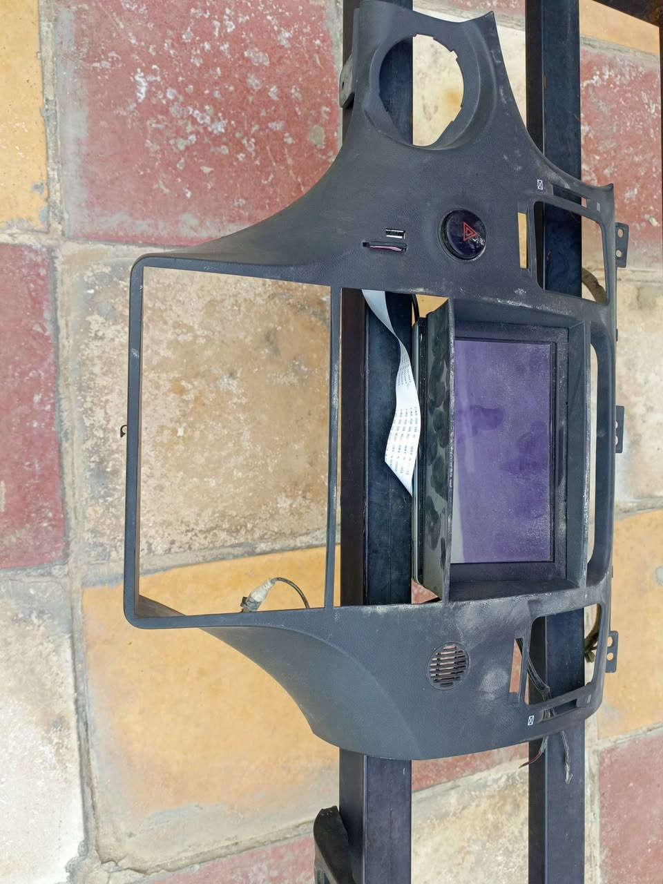 عندي هذني للبيع
***********
