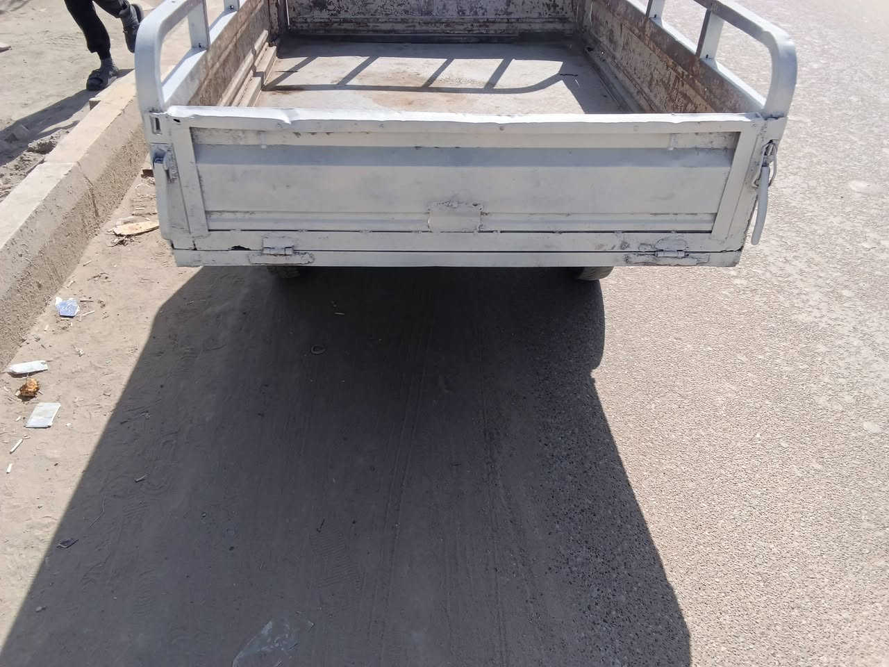 السلام عليكم ستوته مديل 15 اوراق نضيفه ضفيره باتري دشبول سكنات دسك بريك شيش بريك جاملغ كشن كلهن جدد توني شادهن مكينه ناعمه وحلوه اوراقها كامله ونضيفه السعر 1250 واحد وربع  وبيه مجال قليل 
متواجد خاص رقم للتصال  ***********
