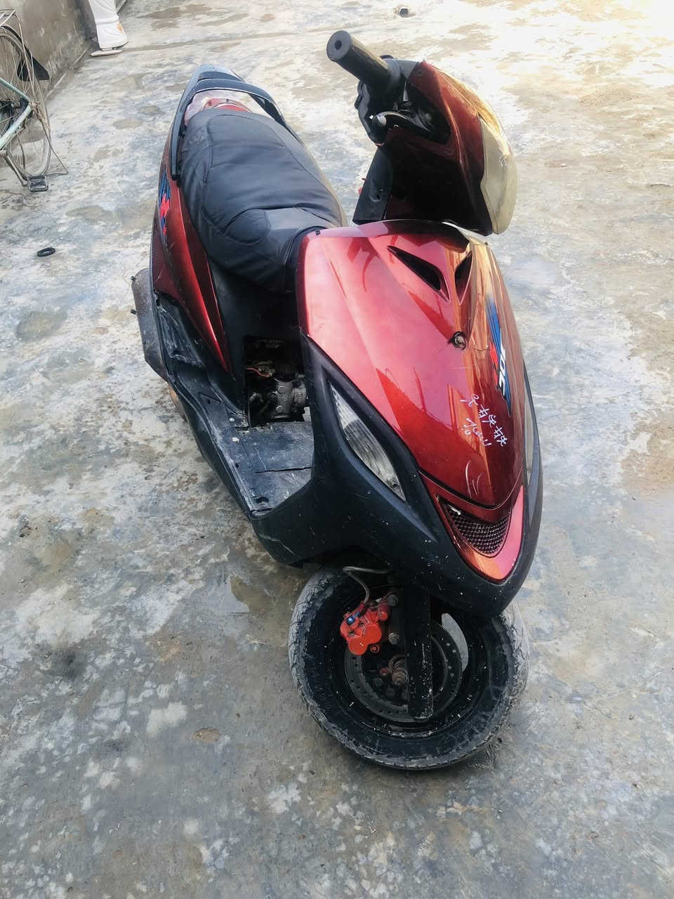 ماكس ثعلب سرعه ١٤٠ للبيع سعر ٢٠٠  عنوان المفرق  رقمي ***********
