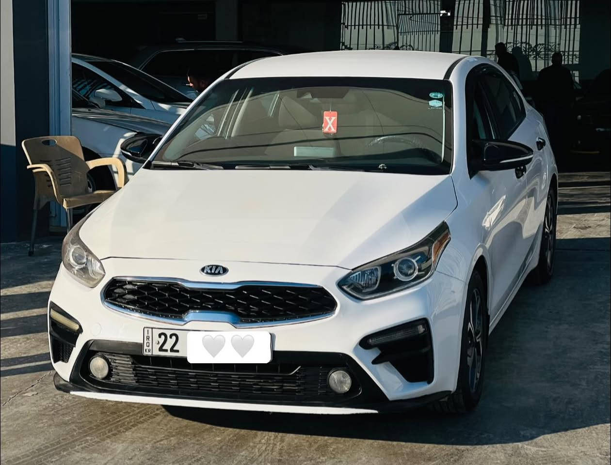 السلام عليكم كيا فورتي 2021
بيها صبغ جاملغ وباب ونص بنيد بيها داخل بسيط بلقاعده مال الجاملغ بدون شاصي شرط صوره الحادث مرفوقه بلمنشور
ايرباك ستيرن فقط
السياره نص فول سياره جديده
ماشيه 58 بدون بارد السياره 
مكينه كير كله شرط شركه
رقم اربيل سنويا جديد 
كابون بيها السعر 135وبيها مجال بسيط 
مكان السياره موصل الايسر 
للاتصال
***********
