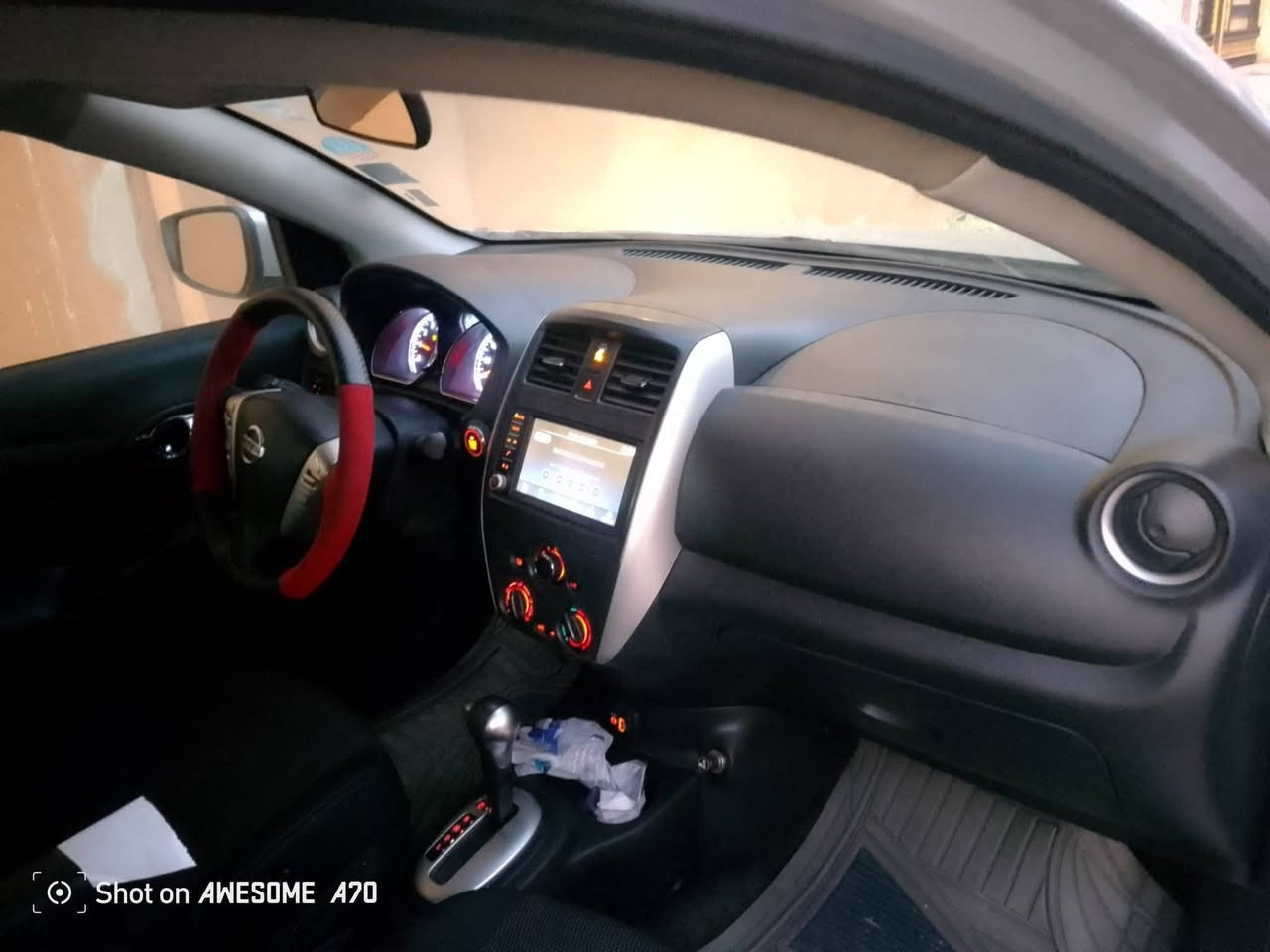 📢للبيع 
نيسان فيرسا ٢٠١٩ ماشية ٧٣ الف مواصفات بصمة تشغيل عن بعد يفتح الصندوق بالرمونت كاميرة مثبت سرعة بلاجكتورات احلى من الصور نظيفة حيل  سنوية وهزة جديدة رقم نينوى بدون صبغ بيها مكانات بارد كير توماتيك محرك شرط وكوبون بنزين بيها السعر دفتر و٦ ورقات وبيها مجال  للتواصل عالرقم من ساعة ٩ صباحاً لغاية ال١١ باليل ***********
