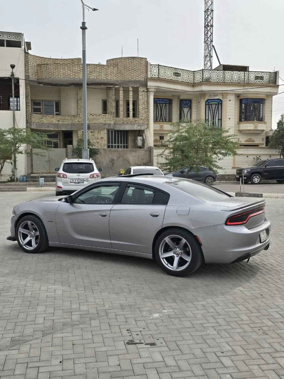 سلام عليكم
للبيع فقط
دوج جارجر 2016 R/T MAX سوبر تراك باك
وارد كندي تقرير غرق 10% البدي كفاله بنيد صبغ سبب جراد 
ماشيه 92mi 
مكينه v8 )5700)
فول مواصفات للاخير 
فتحة سقف
كشنات جلد وكنتاره+تحكم كهرباء+تدفئه وتبريد
كشنات خلفيه تدفئه
خزن ميموري
تحكم قياده 
حساسات خلفيه
شفتات ستيرن + تحكم كهرباء
تحكم صعود ونزول الدواسات
مري قلاب
بعد بيه مواصفات الارتي ماكس معروفه
عليه تفريغ+كزوز srt+ برمجه
سياره جديده مال جناي لاداخله استعراض ولادوس ابد
جاهزه 
مكينه كير كفاله
حداده 90%
رقم بصره تحويل ثاني يوم
مكاني بصره المعقل
السعر 205 وبيه مجال لشراي 
للاستفسار ***********
