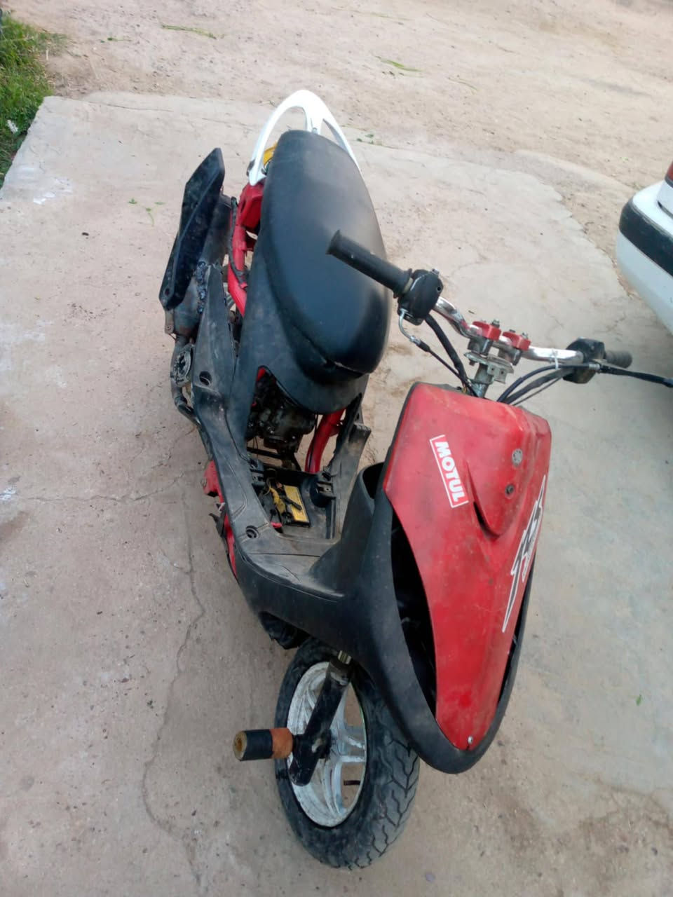 للبيع ماكس عدله
***********بس واتساب
350وبيها مجال 
خاص مقفول
