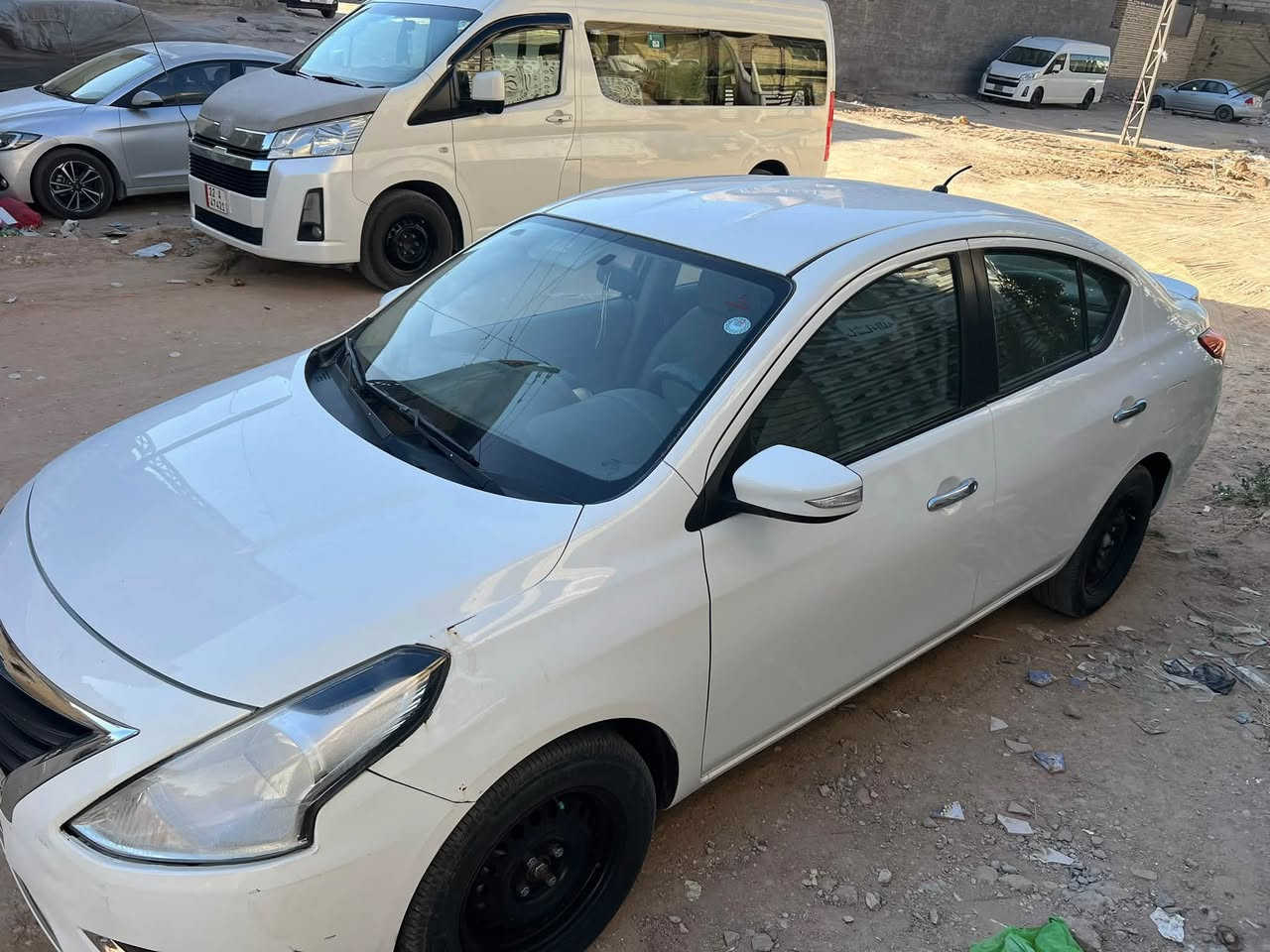 السلام عليكم نيسان سني مصري
 للبيع كفاله لا معجون ولا صبغ عده الدحجات الي مأشر عليهن باقيات ماملعوب بيهن الباقي مكفول 
كير مكينه شرط تبريد ثلج ماشية 70 الف حقيقي مكاني كربلاء السعر 112 وبيها مجال للاستفسار ***********
شرط تحويل او وكالة السيارة بأسم معرض
