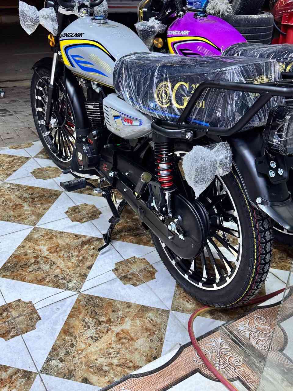 الاسعار جوة السوك ))

على بركة الله تم وصول

1 - سيفان سولنك موديل 2026 محرك 200cc cof ضاغطة

وزنجيل. موجود (جملة) و (مفرد)***********واتس اب
