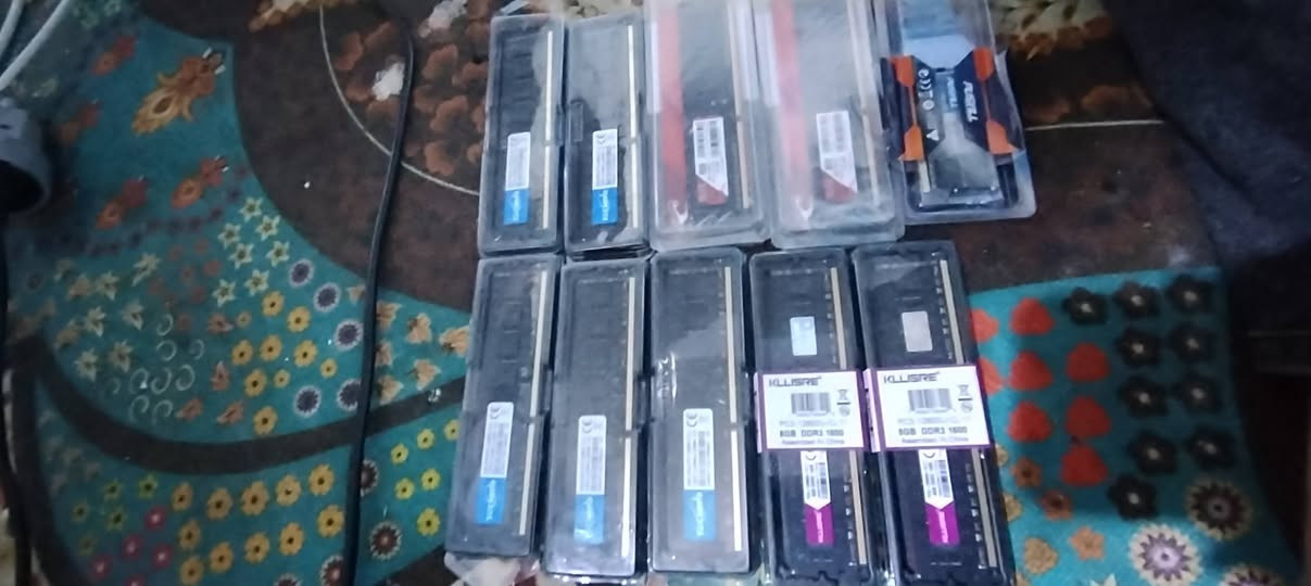 رامات دسكتوب DDR3 عدد 9
ورام لابتوب DDR3 عدد واحد كلة لوك سعر القطعه 20


**إذا كنت صاحب هذا الإعلان وتريد حذفه لأي سبب، رجاءا أرسل رسالة إلى الدعم الفني**