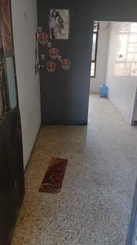 شقه للايجار قرب جامع الصدرين ط ثاني  للاستفسار ***********مكتب سنتر الاربع شوارع للعقار
