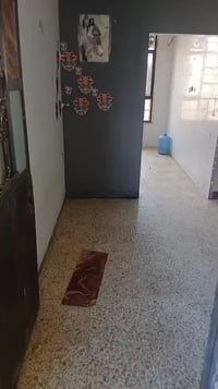 شقه للايجار • قرب جامع الصدرين • طابق ثاني