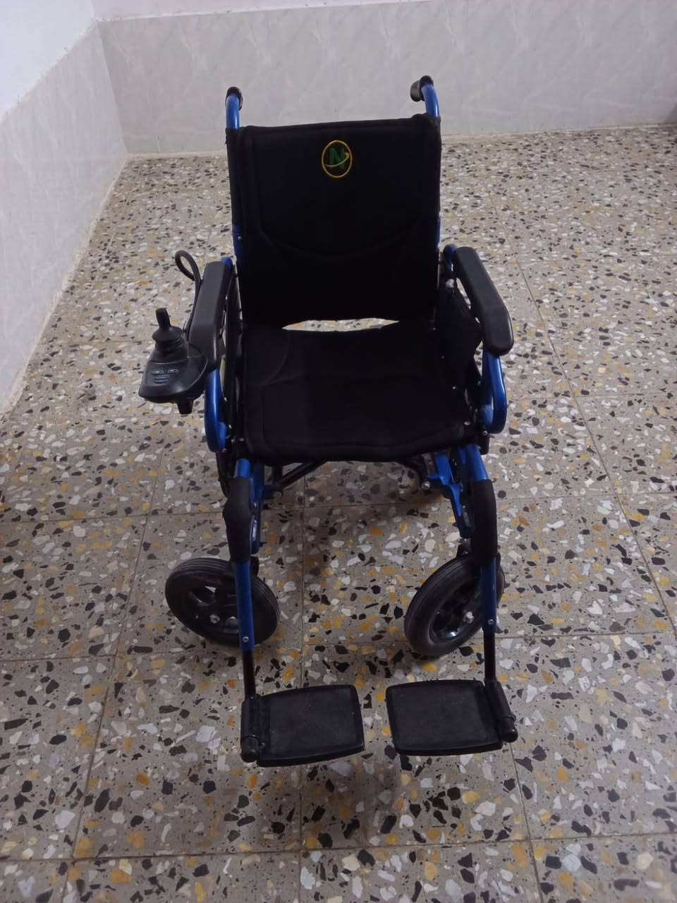 السلام عليك عربانه  البيع استخدام قليل جدا سعره 450 وبيه مجال الاستفسار عن الرقم ..***********.  عنوان حله مفرق عنانه مقابيل الدواجن
