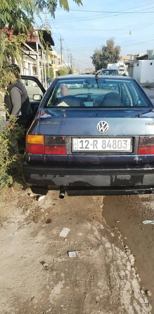 كولف نفخ موديل  ٩٣ ازرق  بسمي    كير توماتيك بيها  كاربون بانزين رقم دولي    شرط الوكاله والتحويل مكان السياره الرشيديه السعر ٣٨ بيها مجال شي قليل 
***********
***********
