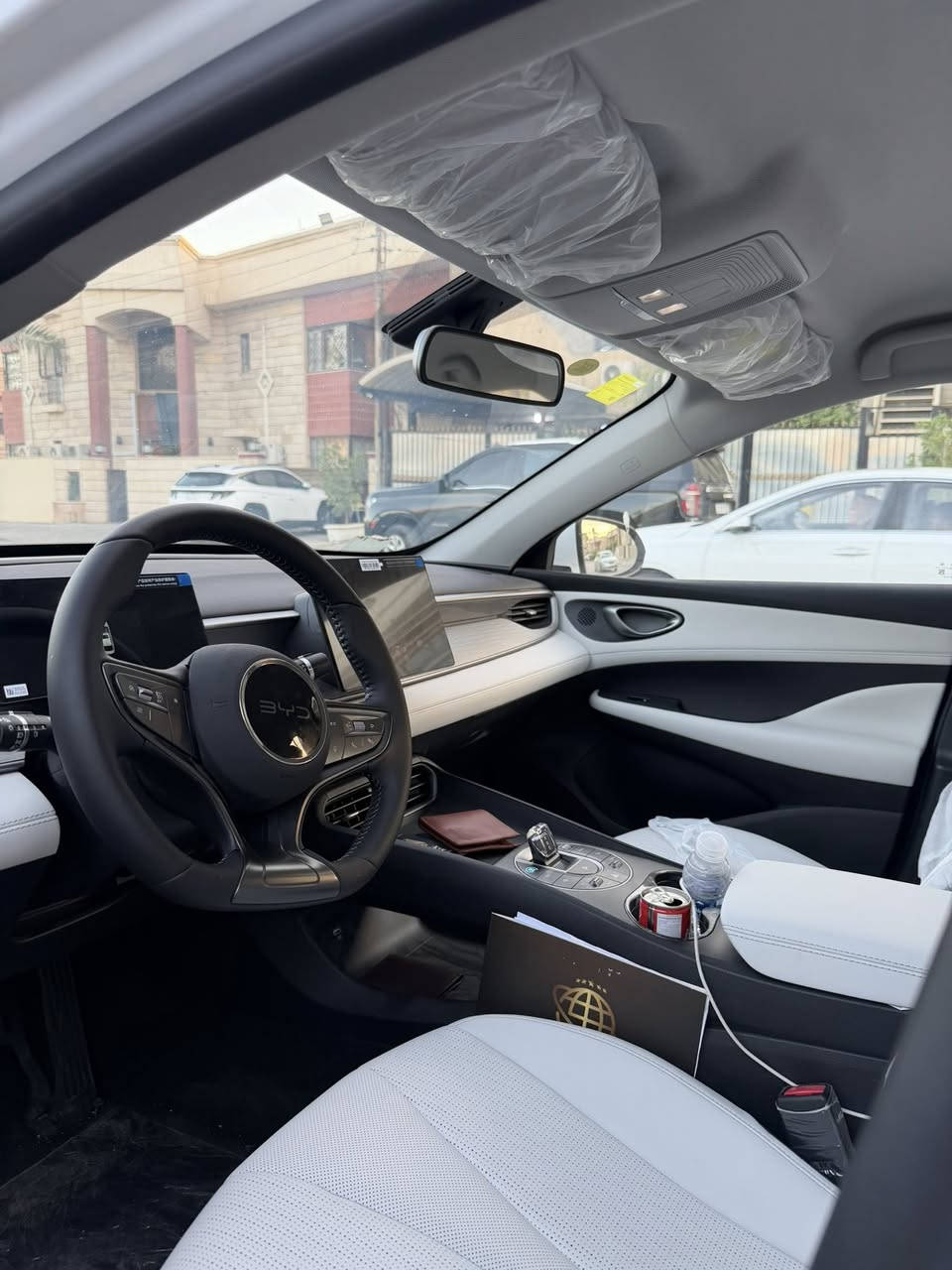 بي وادي  سيل فايف  2025    بلكن هايبرد  زيرو      

 
بلكن هايبرد  ثلاث انظمه هايبرد + بانزين  شحن ذاتي + شحن خارجي تمشيك2200  كيلو سعه خزان الوقود 65 لتر 

عداد  كليومتر /صفر زيرو  

ملاحظه شاحنه اصليه وكارت + فوم معالج اطار 

مكان سيارة سيديه 

🔵محرك يعمل لشحن البطاريه فقط  1500 هجين ثلاث انظمه شحن ذاتي + هايبرد + شحن خارجي 
🔵مقاعد جلد  ابيض     

🔵 

🔵بكلايت لد   خليه دخاني  
🔵بصمه +كارت 
🔵هاندر بريك بصمه اوتو هولد 
🔵كيجات شاشه  
🔵لايت ليد لايت اوتو  + لد صباحي  
🔵تبريد قطعتين 
🔵
🔵
***********
