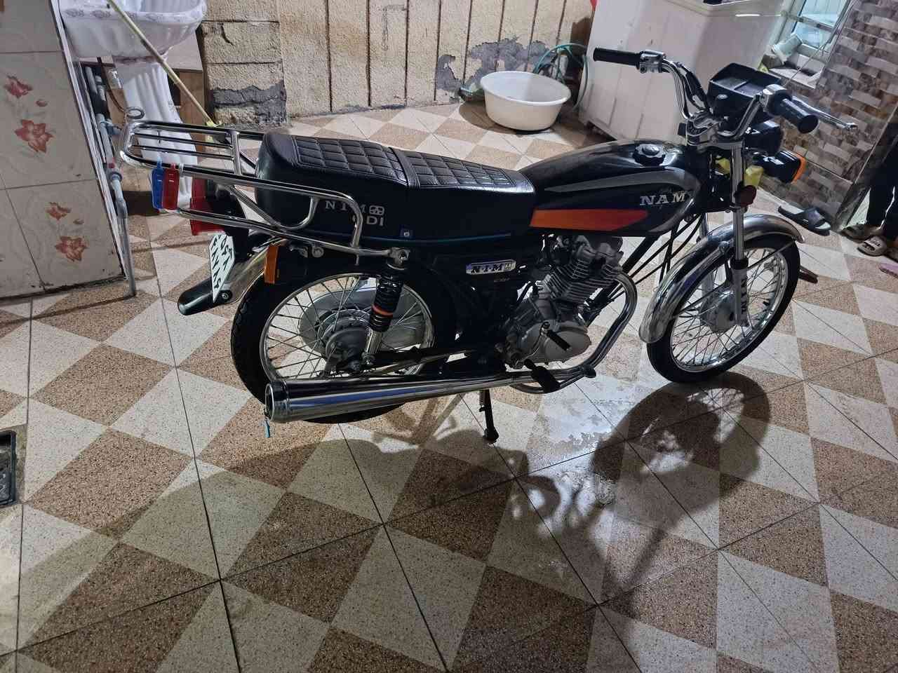 السلام عليكم  نامه موديل  27 صارله شهرين من طالعه من الوكيل ماناقصه شي شخط مابيه اوراق سكنر السعر 660ومجاله  بسيط كلش يعني حق الجيه العنوان حله قرب كراج الموحد الهاتف  ‏‪***********‬‏
