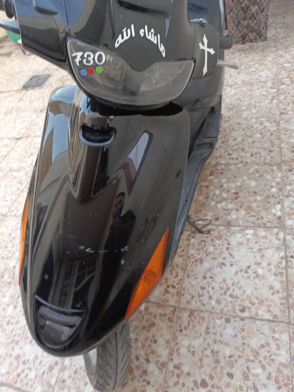 سلام عليكم درجة فراشة حاوية جديدة مكينه حاويه بلاديه الدراجه نضيفه تاير جديدة كهربائية كله شغالة السعر 500وبيه مجال رقم ***********
