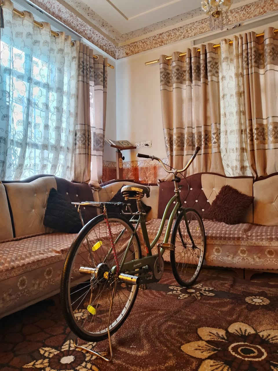 السلام عليكم باسكل للبيع عبد الحليم جاملغات موجودة مكاني حي الانتصار شارع 60 السعر65 وبي مجال حك جيتك ***********
