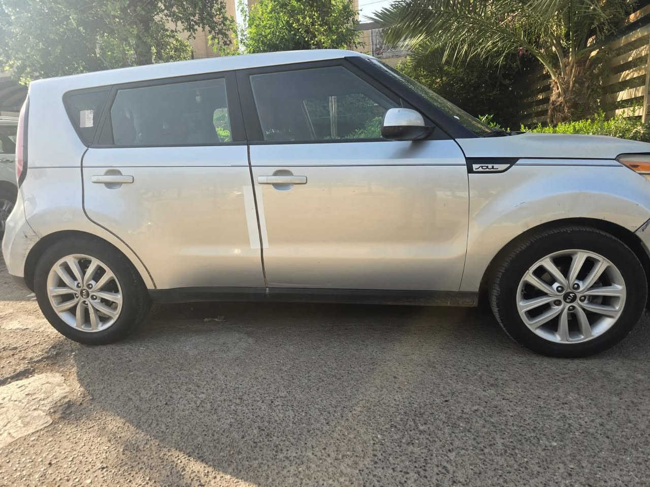 صول موديل ٢٠١٨ محرك ٢٠٠٠ gdi جديد كير حالة ممتازة تبريد شغال تحكم ستيرن  البنيد جارد مثل ما بالصور حادثها مرفق مكاني بغداد السيارة بأسمي سعرها ١١٠  للاتصال على الرقم ***********
