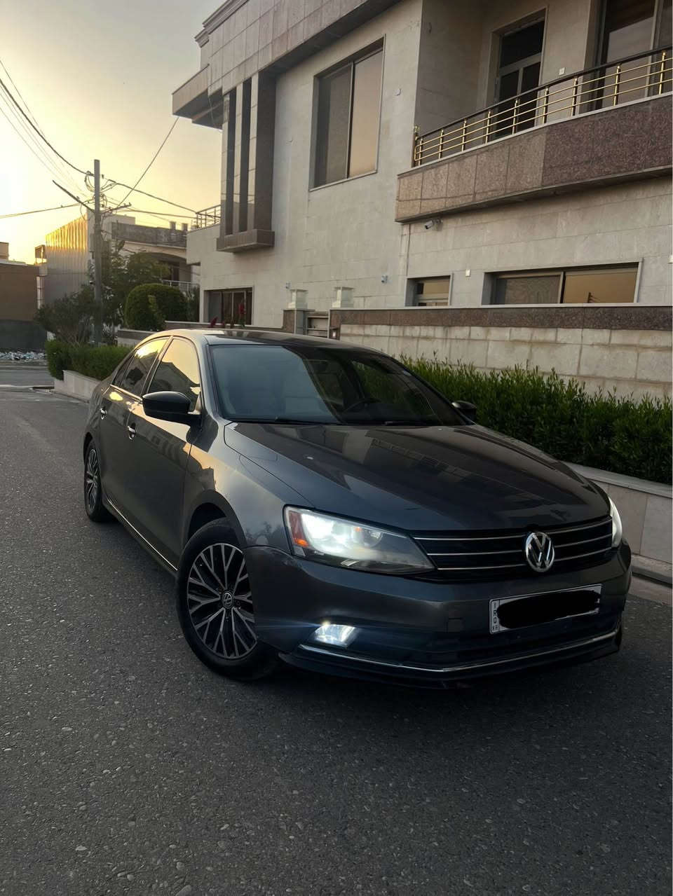 ڤۆلگسواگن چيتە 
مۆدێل___٢٠١٦
رەنگ نەفتی
مواسەفات فول بێ سلايد
رەقەم و سەنەوی نوێ
گێر و مەکينە و کارەبايی بەشەرت
_________
دوو چاملخی پێشەوە سبوخە بێ ژوورێ بێ ئێرباگ
_________
ســعر___١١٥ وەرەقە مجال
__________
*********** أربيل, العراق
