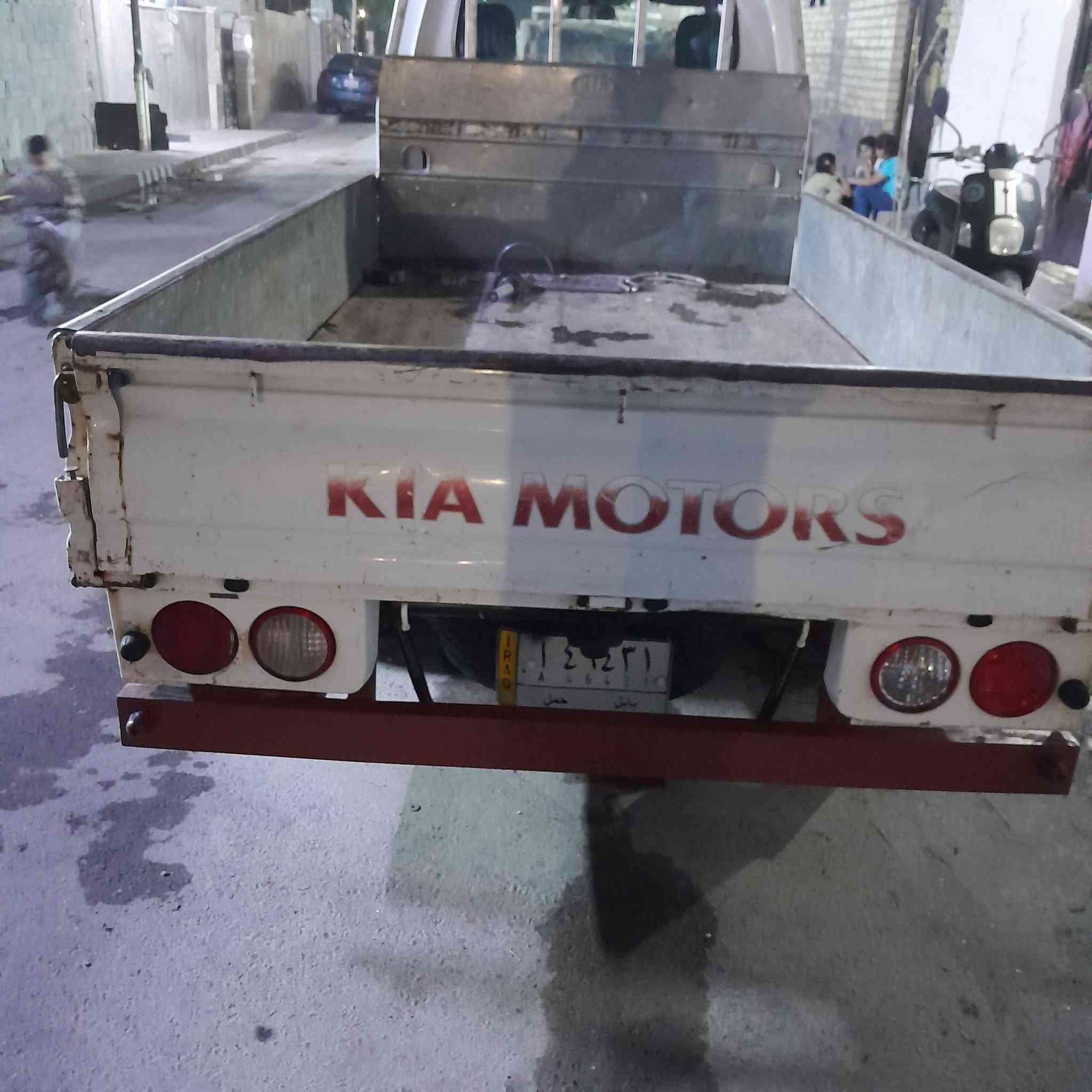 كيه للبيع موديل ٢٠١٨ مكينه بيها خيط بخار رقم انكليزي مامستلمه بعدني تحويل مباشر السعر ١١٣ عنوان بغداد الهاتف. ***********
