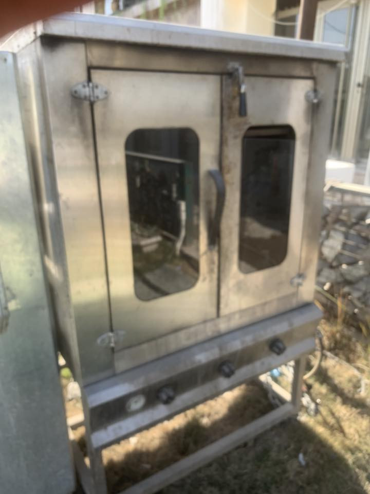 السلام عليكم اغراض للبيع براد مقبلات سعره قفل ٢٠٠ مجمده ٧٥ الف طباخ ٧٥ الف قنفه مع الطبلة والدوشك ٧٥ الف فرن ٥ صواني قفل ٥٠٠ الف منقلة شوي كباب ٧٥ الف منقلة شوي اجنحة ودجاج ١٠٠ الف شواية سمك ١٠٠ الف حوض سمك نقص جامة وبي جادر سعره ١٠٠ الف طباكات شوي سمك ودجاج درجة اولى سعر الوحده ٥٠٠٠ مال سمك والدجاج ب ٣٠٠٠ للاتصال ***********
