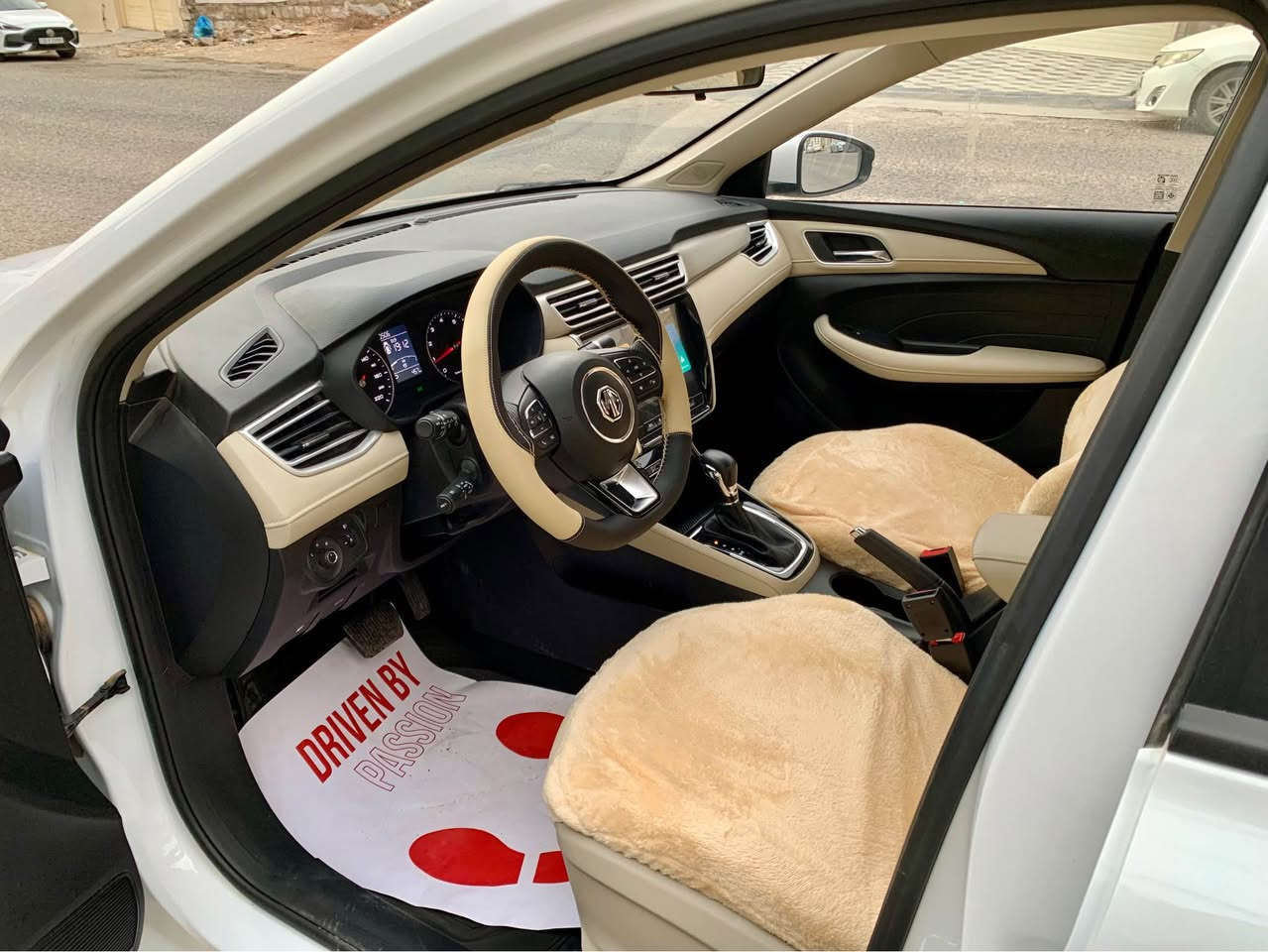 MG5 standard plus 2025  ✴️
❇️ستنادارد پڵەس- تەنها 500 کم ڕۆشتووە-٦ ساڵ زەمانی شەریکە-نوقتەی  پێوە نیە - دوو مانگ و نیوی ماوە بۆ ڕەقەم 
ئۆتۆماتیک-دوو مۆدی لێخوڕین-ئۆتۆ لایت -ویلکەپ-ناو زەرد-شاشە گەورە -كامێرا-حاسە-تحدید سرعە ـ ڤۆلیۆم-ABS-تەبرید لەمس -ئاوێنە اشارە-حساس تایە - car play w android
💠بەرگی كوشن و سوکان تەقەڵ و ناوسنوق و گاعی بۆ کراوە
📌شوێن / سلێمانی 
نرخ/ 96 💵
📲*********** السليمانية, العراق
