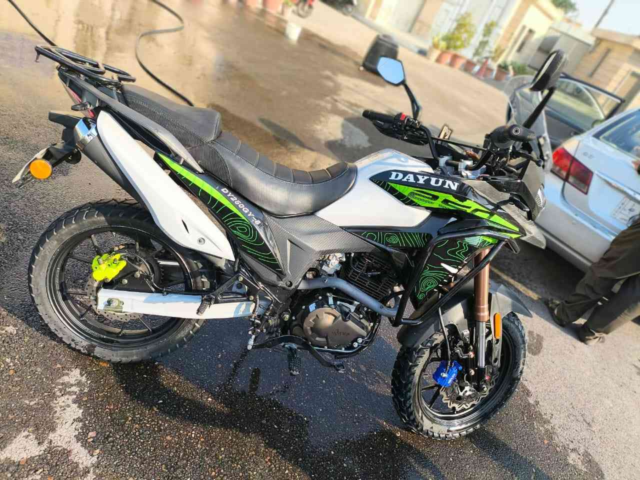 سلام عليكم
دايوان ادفنجر محرك 250cc بحاله الوكاله
الدراجه مرقمه رقم شمالي تحويل ثاني يوم وحاجز عقد مروري
الدرجه ممشاها 5000 اخت الزيرو مبدل الويل الأمامي و الخلفي ومالها البلادي موجود
سعر الدراجه 3300 وبيها مجال لليتعنه
موقع الدراجه بغداد سبع بكار
الرقم ***********
