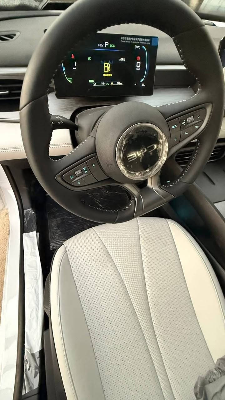 السيل5 ابيض داخل ابيض  يم شركه بغداد المركزي ملحقاته بصمه وشاحنه وكرت وارضيات عرض خاص سعر خيالي احرك السوك حرك  🔥😁اتصل وتدلل 
***********
