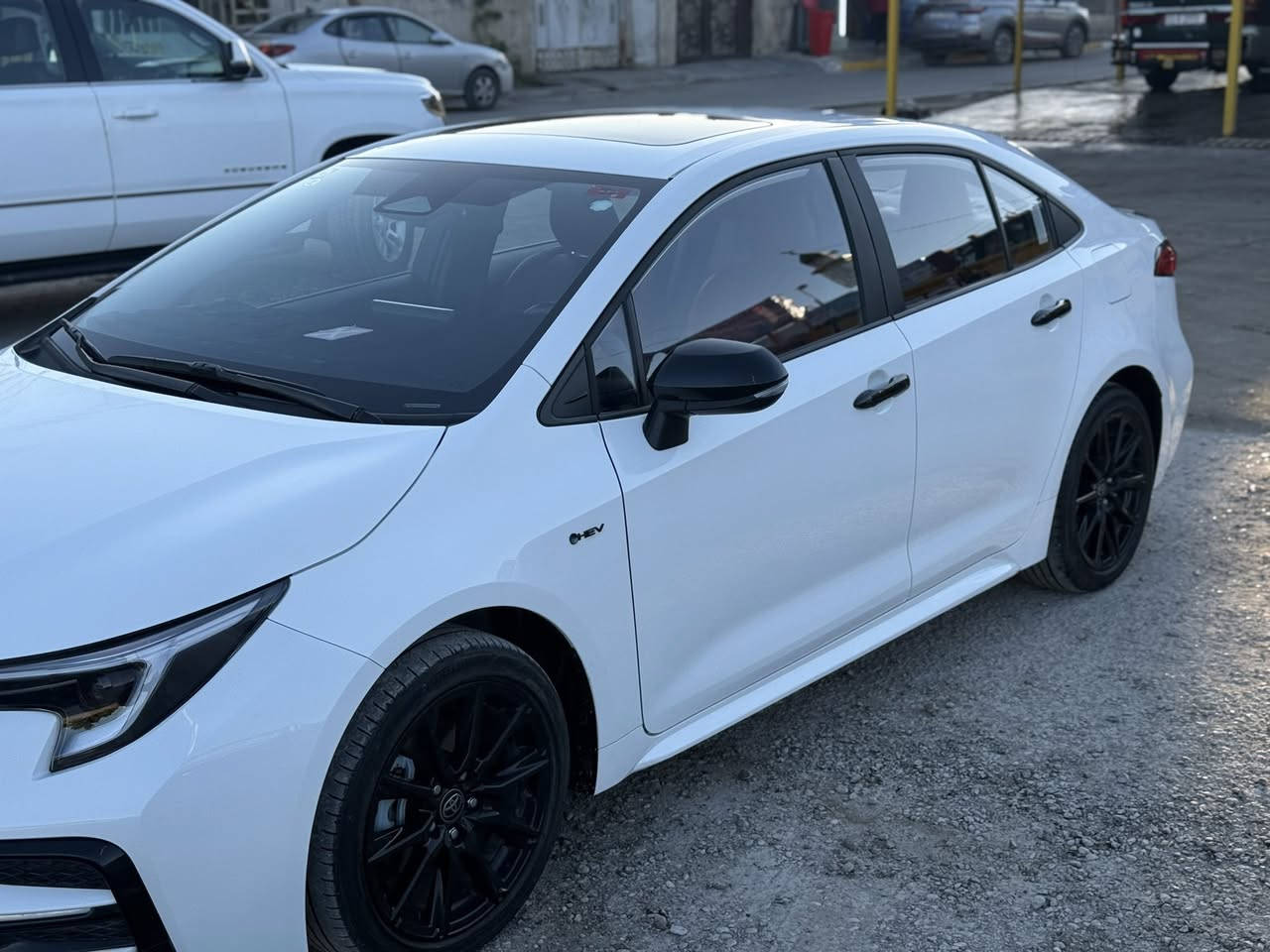 كورلا هايبرد 2025 فئه S بلاك ادشن الفول 1/1
ماشية 10 تالاف كيلو فقط مكفوله كفاله عامة من كلشي 
رقم بغداد الجديد تحويل مباشر

مكان السيارة : بغداد حي الجهاد 
تواصل : واتساب فقط***********
***********مفتوح اتصال 

سبير ما نازل السيار كامل على وضع شركة
كاعيات بعدها بالجيس 

مواصفات ال S معروفة
داخل احمر كراسي جلد + كهرباء محرك 1800 هايبرد HEV 
سياره كت كامل بلاك ادشن بلادي داخل جلد احمر بلاد 
بصمة دخول بصمة ابواب بصمة تشغيل رادارات 360 
ويل كب اسودحجم 18 اسود تايرات بريجستون 
شاشة جبيرة تدعم ابل كار بلي 
 سلايد روف ( فتحة سقف ) دشبول دجتل كامل سايد بريك بصمة اوتو هولد درايف مود وضعيات قيادة ويل جبير حجم … وبعد اهواي مواصفات ….
سعر 157 وبيها مجال
