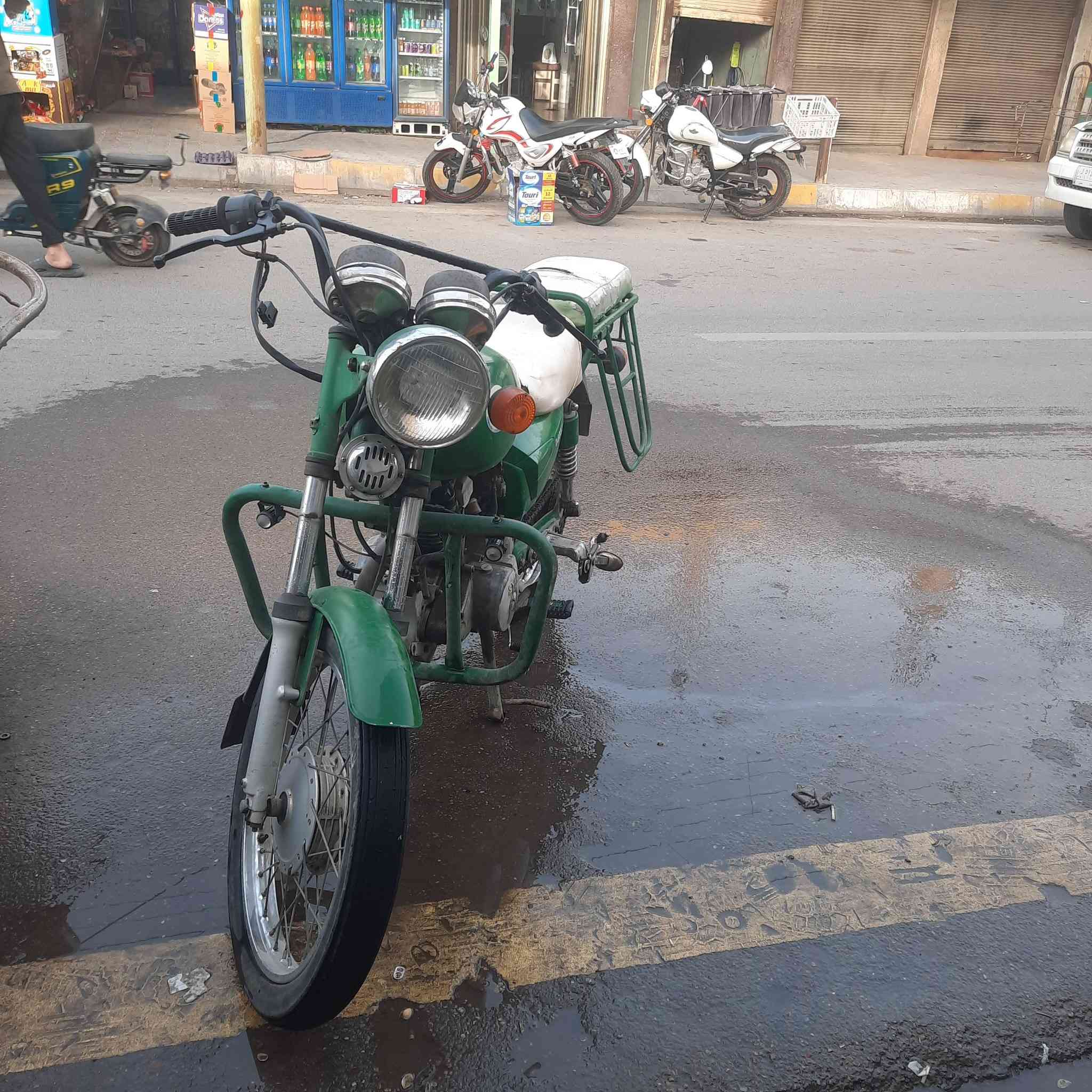 للبيع السعر ٣٥٠ فقط شغال من كلشي  ***********
