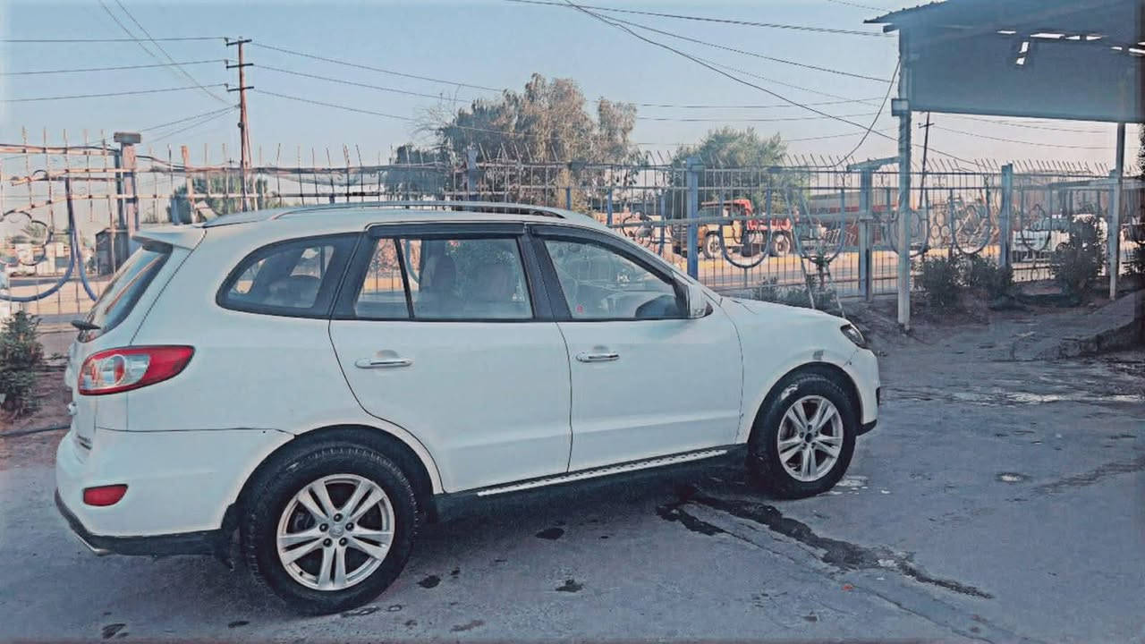 سنتافيا ٢٠١٠ 
فول عدة الفتحة 
مصبوغة عام 
فتحة 
مري شفط 
كشن كهرباء
٦ سلندر
حساس خلفي 
شاشة 
مناقصهة اي شي
مكاني بغداد السعر ١٠٠ $ مئه ورقة وبيهة مجال 
***********
