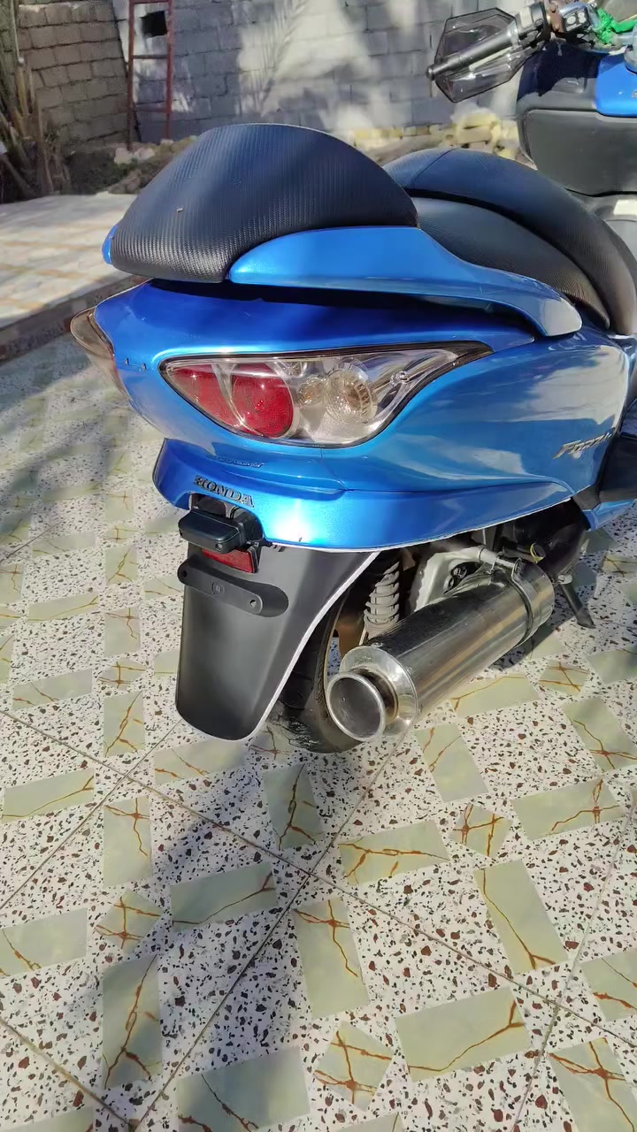 سلام عليكم وينه اليدور نضيف اطيك ضمان 
متاح بعدهي بحاله الوكاله صارلها شهر من طلعت من معرض علاوي الباشا مكفوله كفاله عامه وضع اليابان
فورزئ صفر 9،،،، 7 كير، ،،،،، 4 تحويلات
صالنصه رياضي وكاتم
دهن امزويل ماي زيتي
بانزين كله محسن
دشبول ابيض
لايت خمس الوان  ابيض عالي ناصي
جك جنطه وياها جنطه لون ازرك
جانت بيها شوته رياضيه وخرتها خليت بلاديه
قبق كلجات نيكل
وياله رياضي ذهبي مال اليابان
ستوني مسويلها ادامه كامله كلجات
تايرات جدد اصلي
دواسات نيكل
اخذتها ماشي 29 الف وبعدهي 29 الف لان ماطلعت بيها
مكاني محافظه الديوانيه بخدمت الشراي
***********
