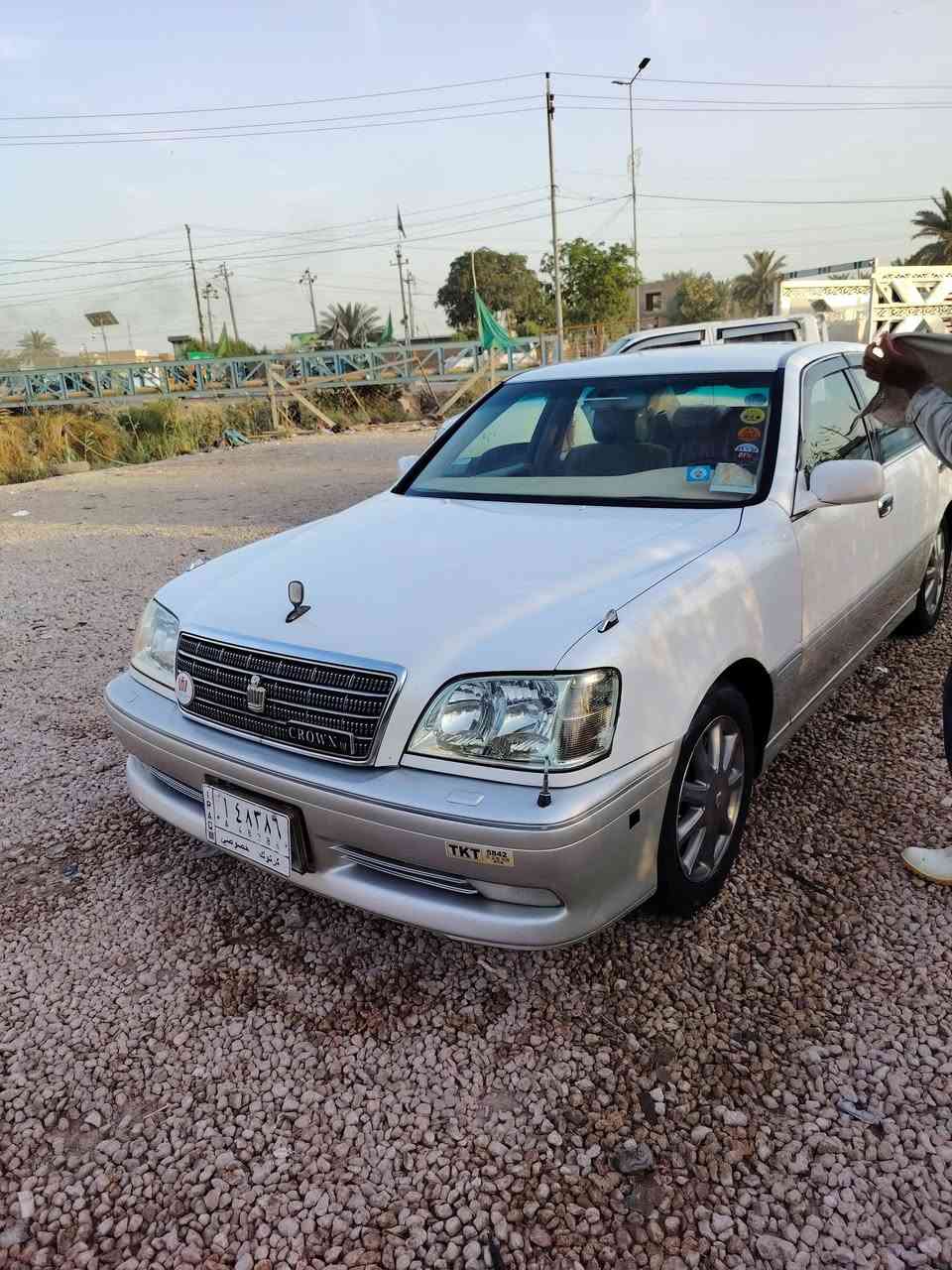 السلام عليكم ملكه للبيع
موديل 2003
كرستال أصل مكينه دي فورد وارد ياباني صار شهر من شيدتها لا تنقيص ولا دواز 
مدفوع كمرك باقي بس فلوس الرقم 
دكمتين السياره 
للاستفسار, ***********
السعر 100 بها مجال
