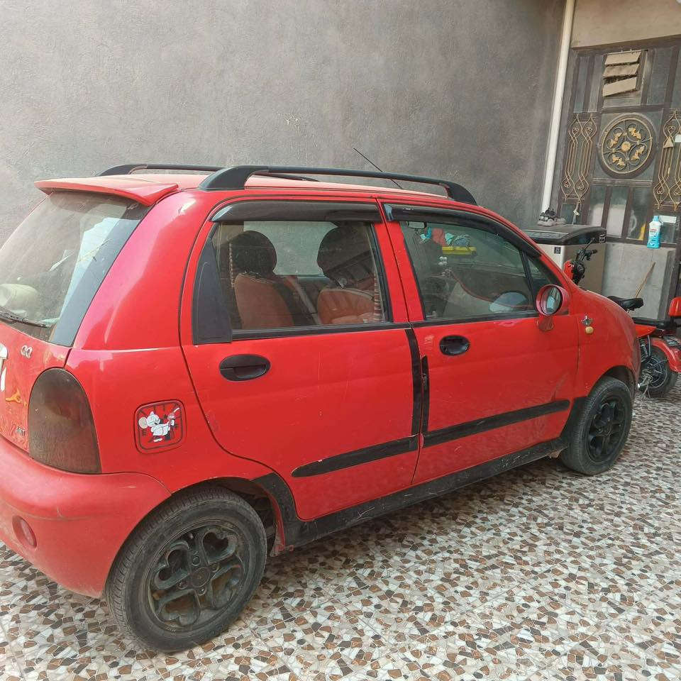 كيويكو  موديل 2013
رقم بغداد تحويل مباشر
سيارة حلوة ونضيفه مال بيت استخدام قليل
استفسار أكثر ***********
